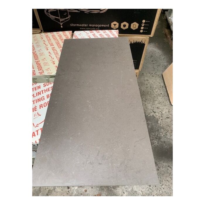 Champion Stone 60 x 30 - 2,88 m² LOT #258